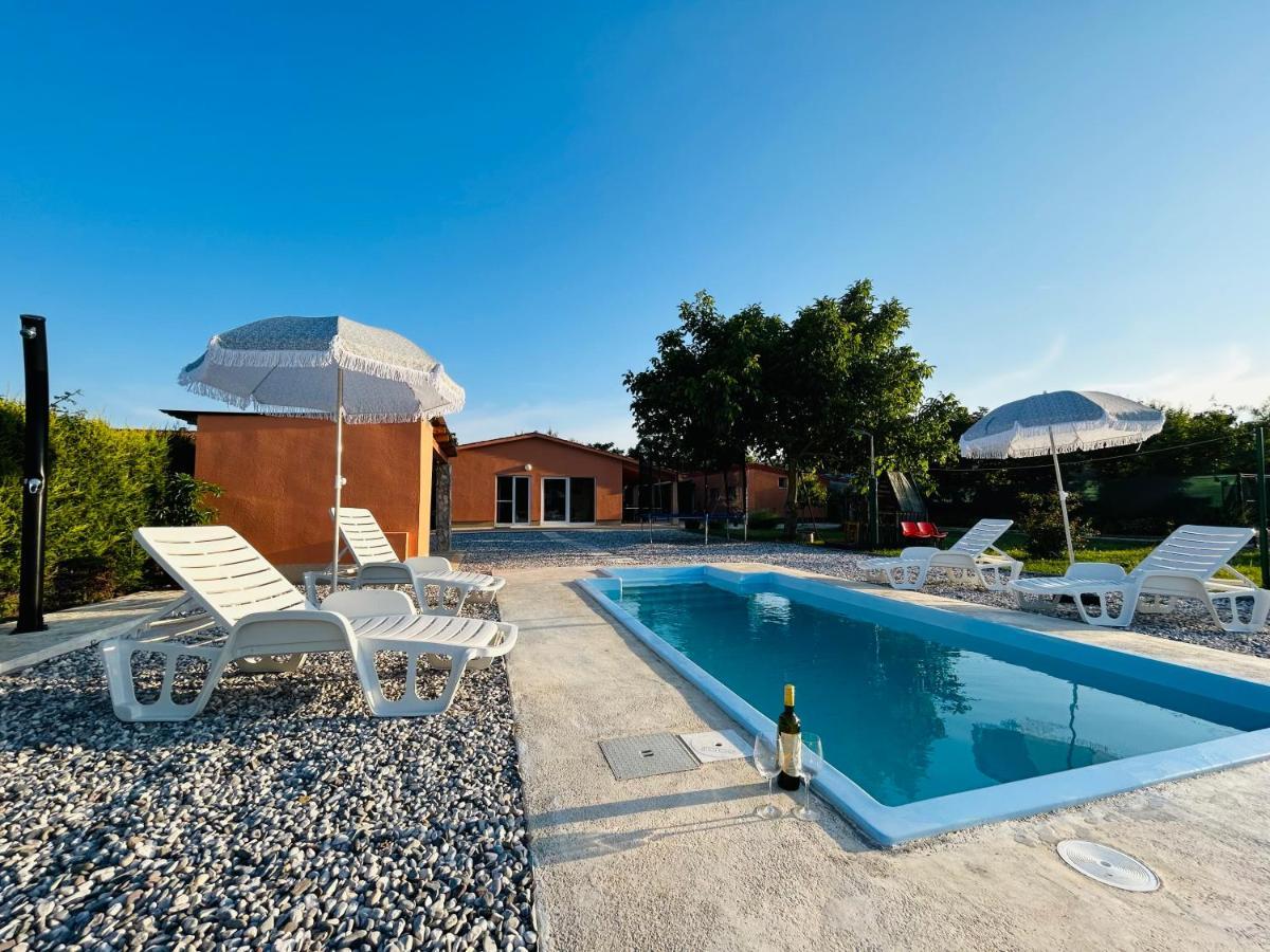 הוילה PUY Dora House With Wifi And Outdoor Swimming Pool מראה חיצוני תמונה