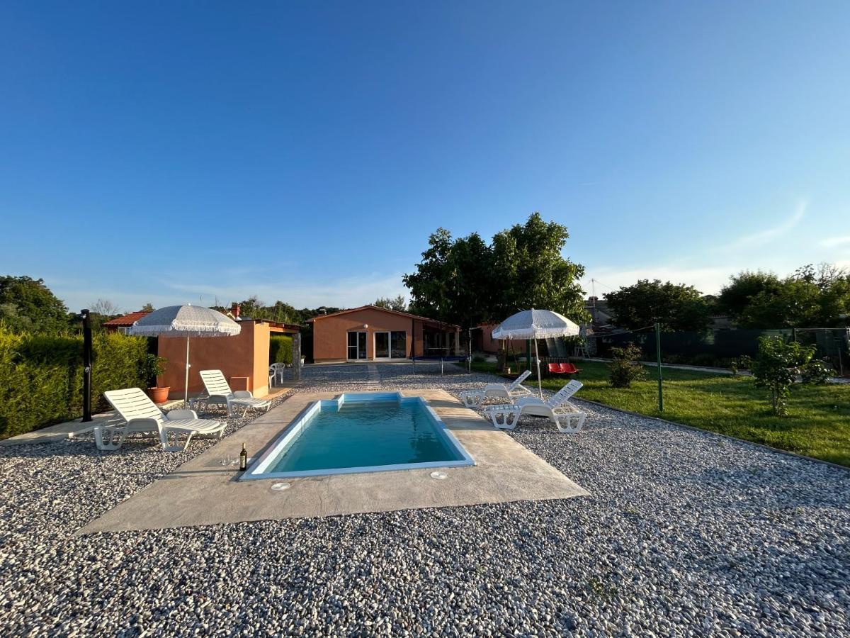 הוילה PUY Dora House With Wifi And Outdoor Swimming Pool מראה חיצוני תמונה