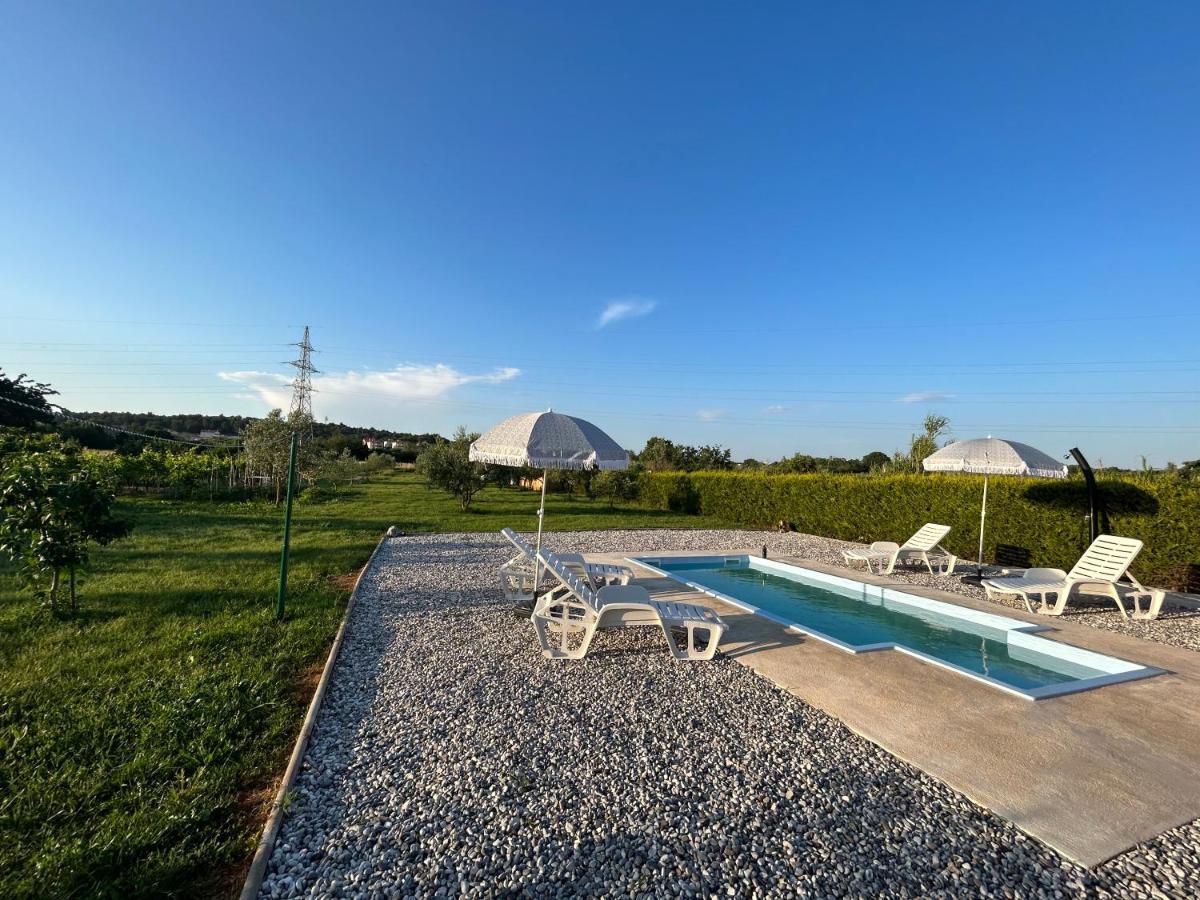 הוילה PUY Dora House With Wifi And Outdoor Swimming Pool מראה חיצוני תמונה