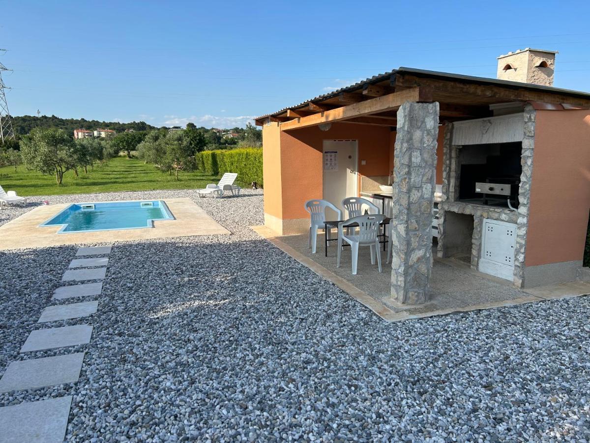 הוילה PUY Dora House With Wifi And Outdoor Swimming Pool מראה חיצוני תמונה